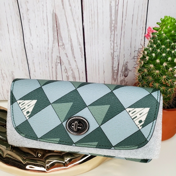 Coach Other - Coach Sunglasses Case 🕶